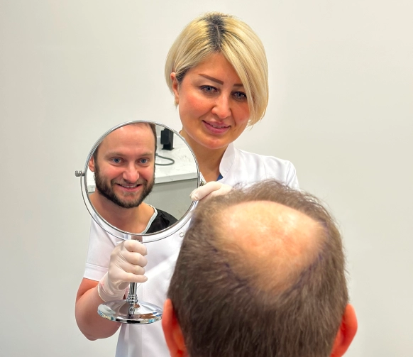 Hair Transplantation <br>in a Clinical Environment